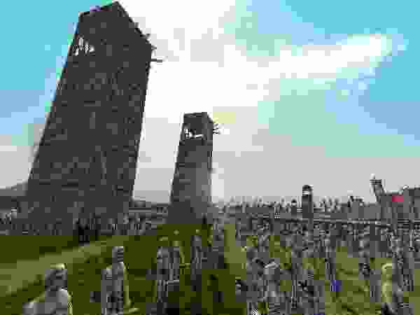 Gauls besiege a Roman town