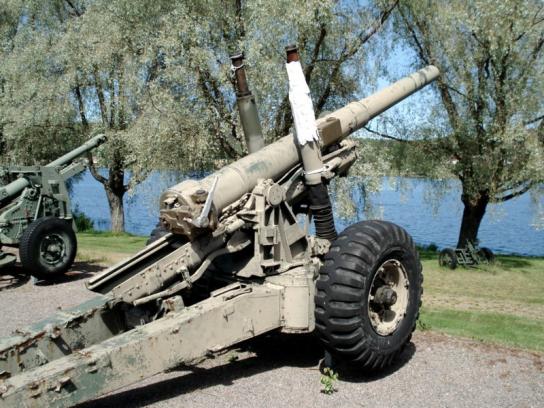 Brit 5-5inch gun of ww2 - usually towed behind a Matador or other lorry